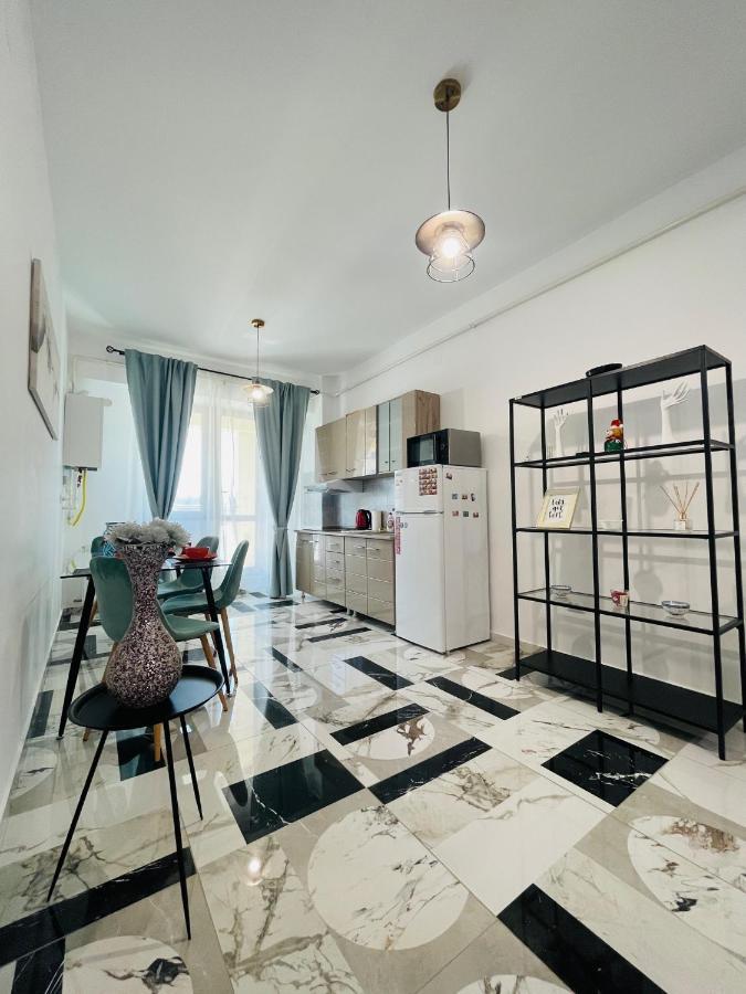 Family Apartment Near Palas Mall Iasi Eksteriør billede